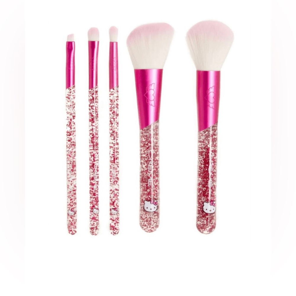Hello Kitty Luv Wave Makeup Brush Collection Set of 5 Sanrio Limited Edition - Picture 3 of 9